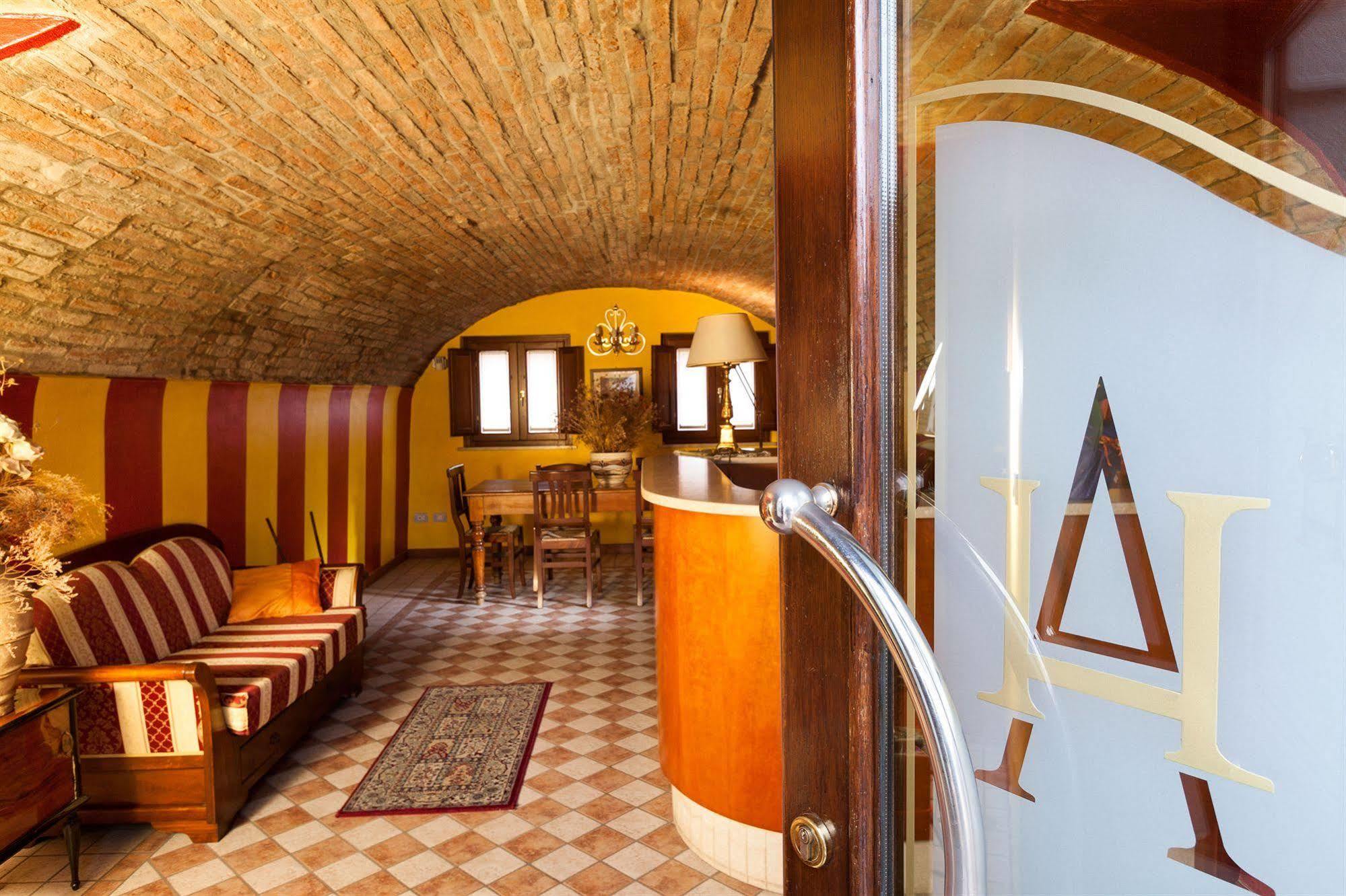 Hotel Antica Fonte Brescia Exterior photo