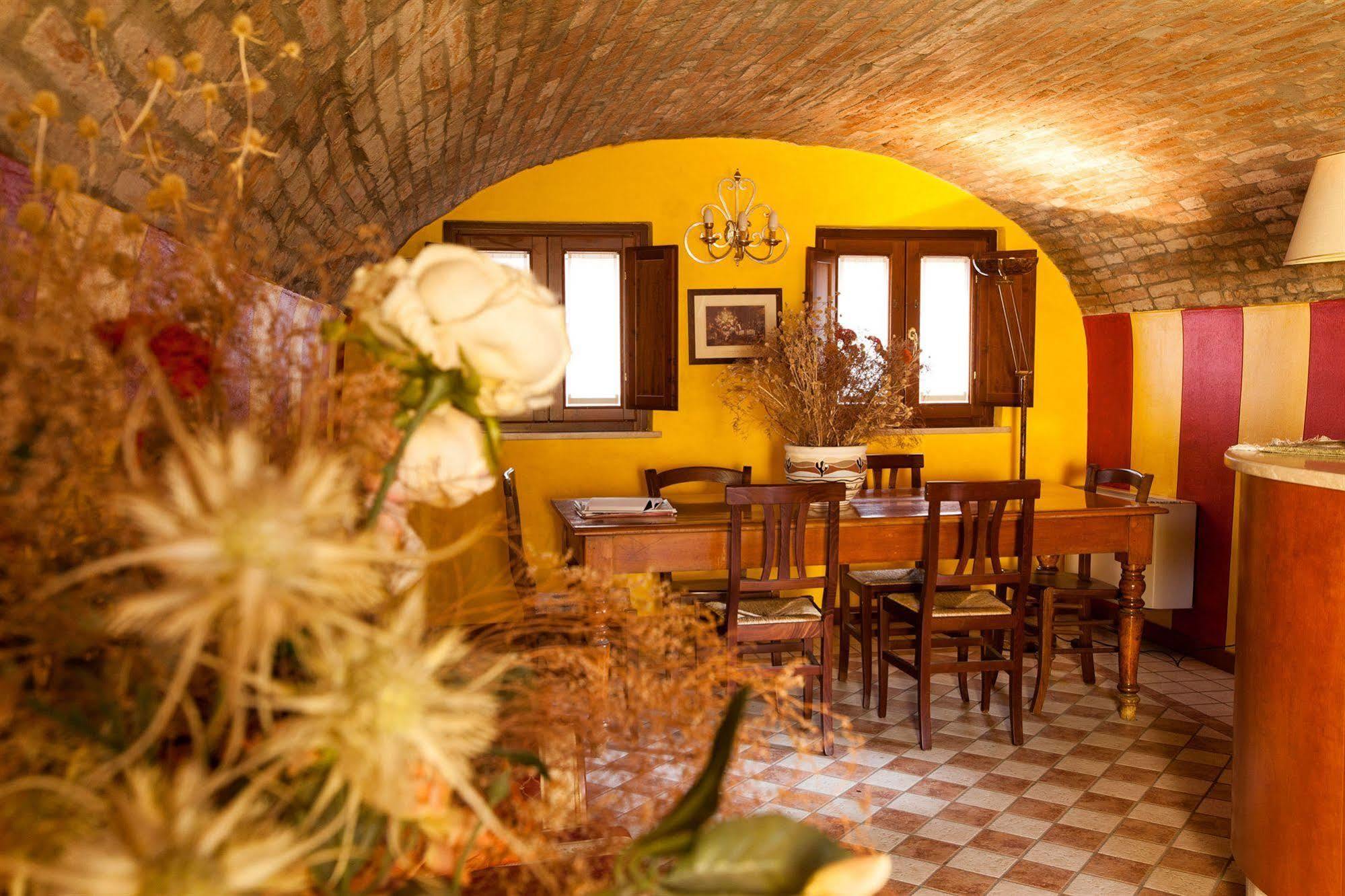 Hotel Antica Fonte Brescia Exterior photo
